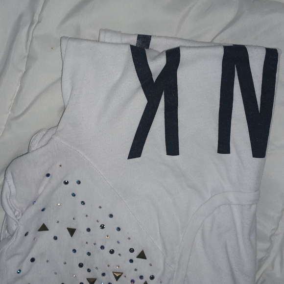 Pink brand shirt - Picture 6 of 6